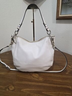 Henri Bendel  White Leather Shoulder Bag - Versatile Women's Tote